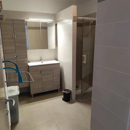 Equipe En A 500m De La Pour 4 Pers