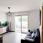 Apartmán A 5Mn A Pied De La Plage, T2 En Residence Avec Belle Terrasse