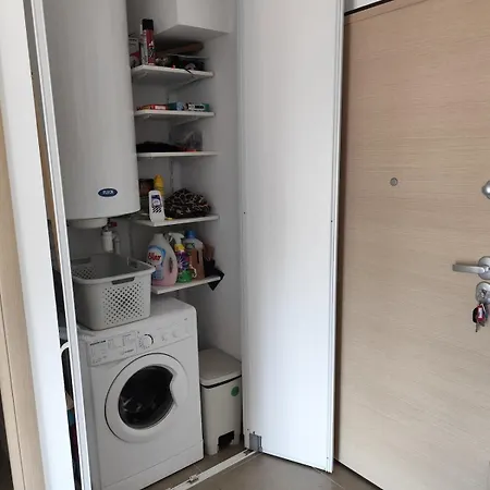 Apartment T2 Equipe Avec Belle Terrasse Face *