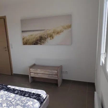 Apartment T2 Equipe Avec Belle Terrasse Face