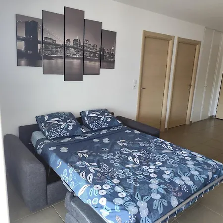 T2 Equipe Avec Belle Terrasse Face Apartment *