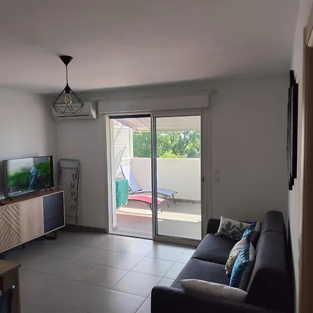 Joli T2 tout équipé en résidence à 500m de la plage pour 4 pers San-Nicolao