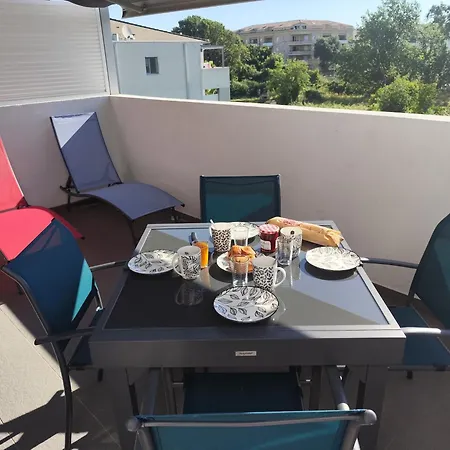 Apartamento Joli T2 tout équipé en résidence à 500m de la plage pour 4 pers