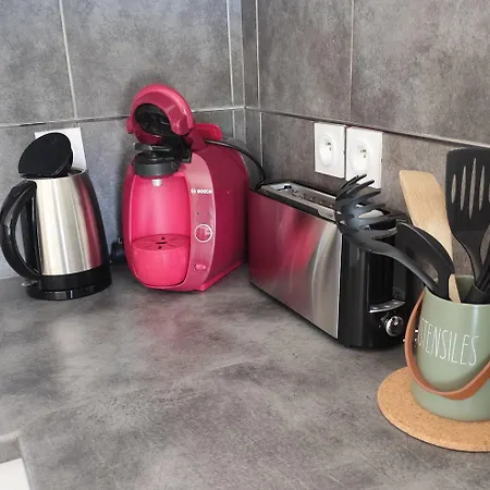 Apartamento T2 en résidence avec belle terrasse, à 5mn à pied de la plage