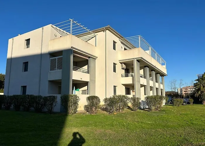 T2 Climatise, Pour 2 A 4 Pers, A 5Mn Plage A Pied Apartmán