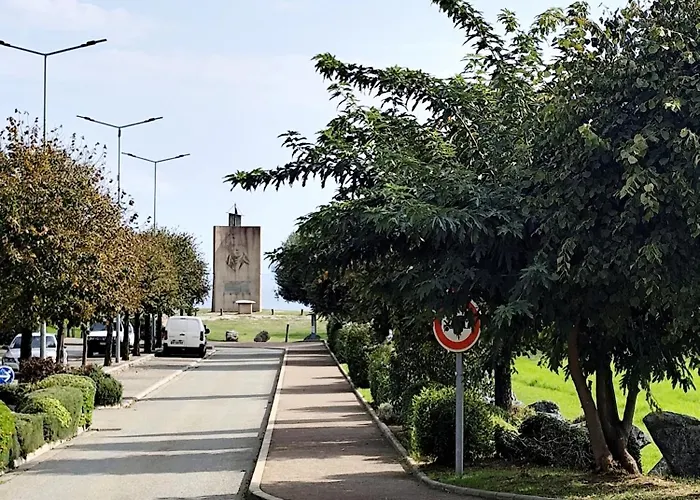 T2 en résidence avec belle terrasse, à 5mn à pied de la plage Apartamento *