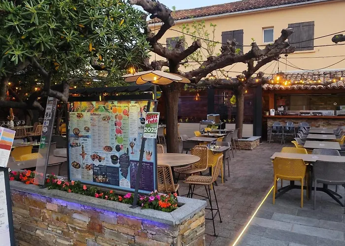 T2 en résidence avec belle terrasse, à 5mn à pied de la plage