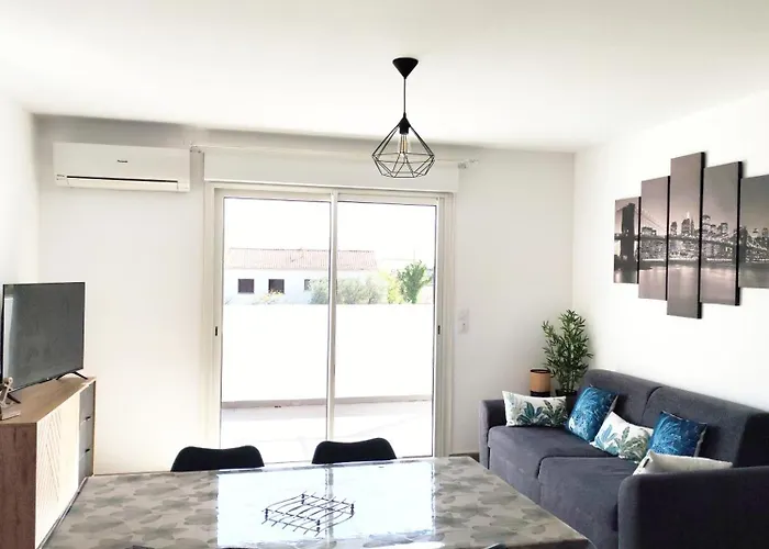 T2 en résidence avec belle terrasse, à 5mn à pied de la plage Apartamento *