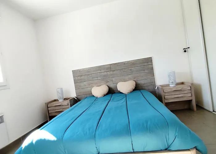 T2 en résidence avec belle terrasse, à 5mn à pied de la plage San-Nicolao